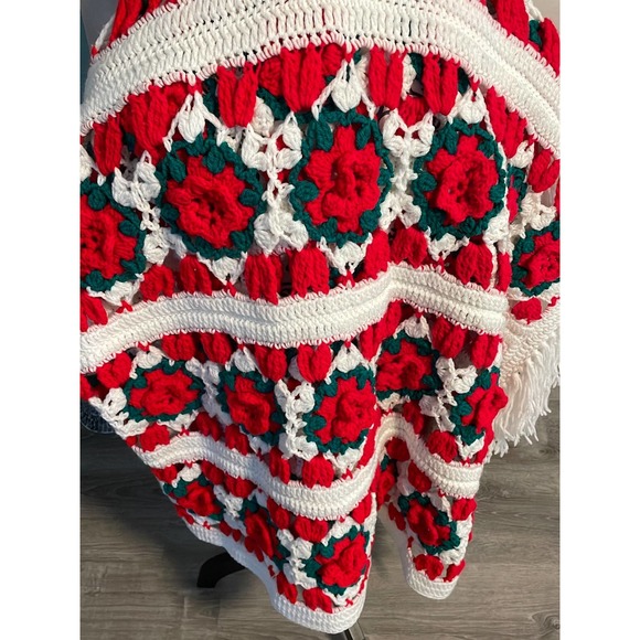 70x48” Roseanne granny hand made afghan blanket - Picture 6 of 9